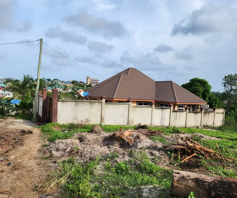 3bdrm House in Goba Kinzudi for sale in Goba