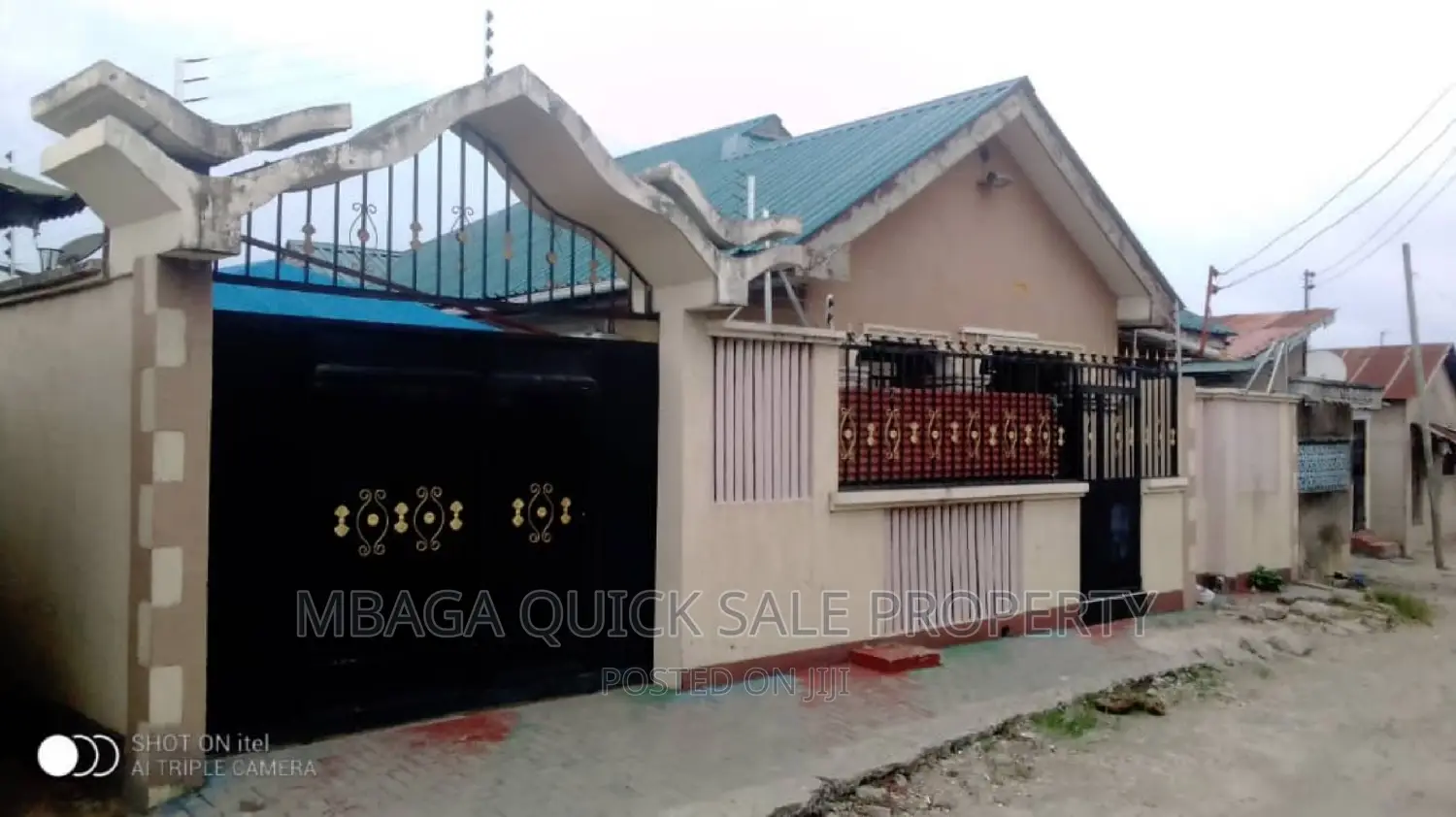 3bdrm House in Kinondoni for sale in Kinondoni