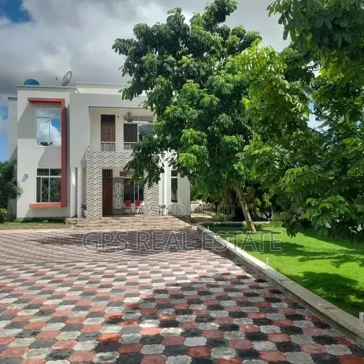 6bdrm House in Kibada, Kigamboni for sale in Kigamboni