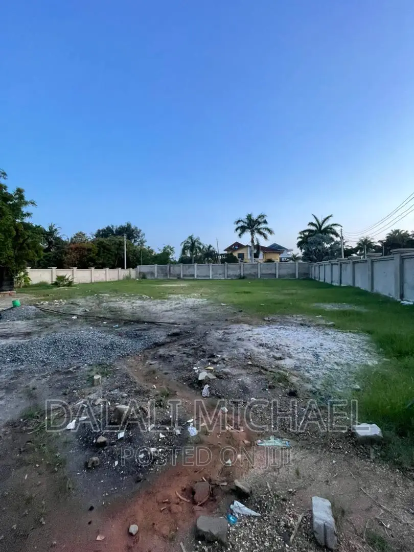 Beach Plot for Sale Mbezibeach!! in Mbezi Beach