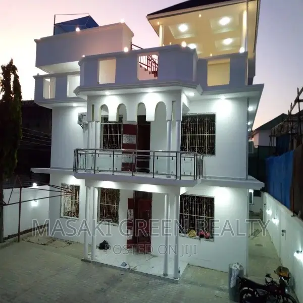 5bdrm House in Masaki for sale in Masaki
