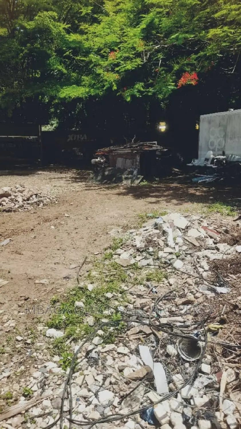 Plot for Sale at Oyster Bay in Oyster Bay