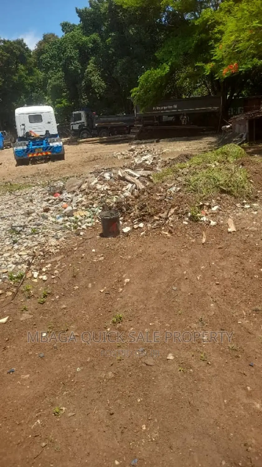 Plot for Sale at Oyster Bay in Oyster Bay