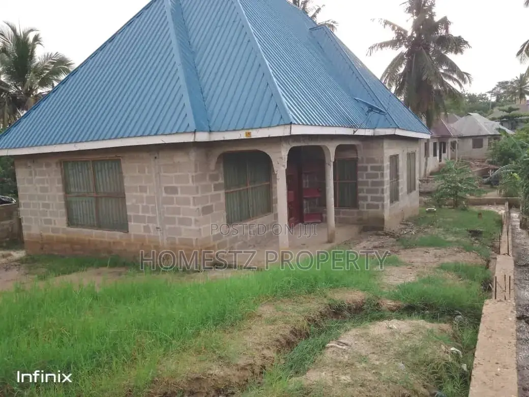 3bdrm House in Mbezi Makabe, Kinondoni for sale in Kinondoni