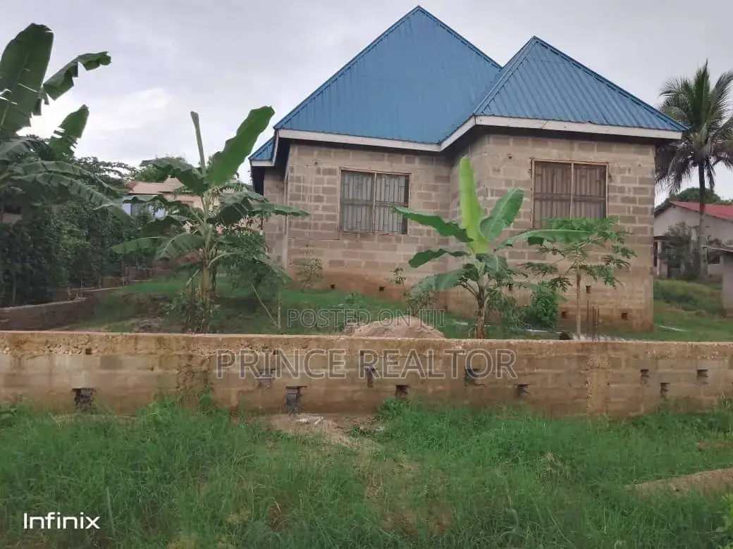 3bdrm House in Mbezi Makabe, Kinondoni for sale in Kinondoni