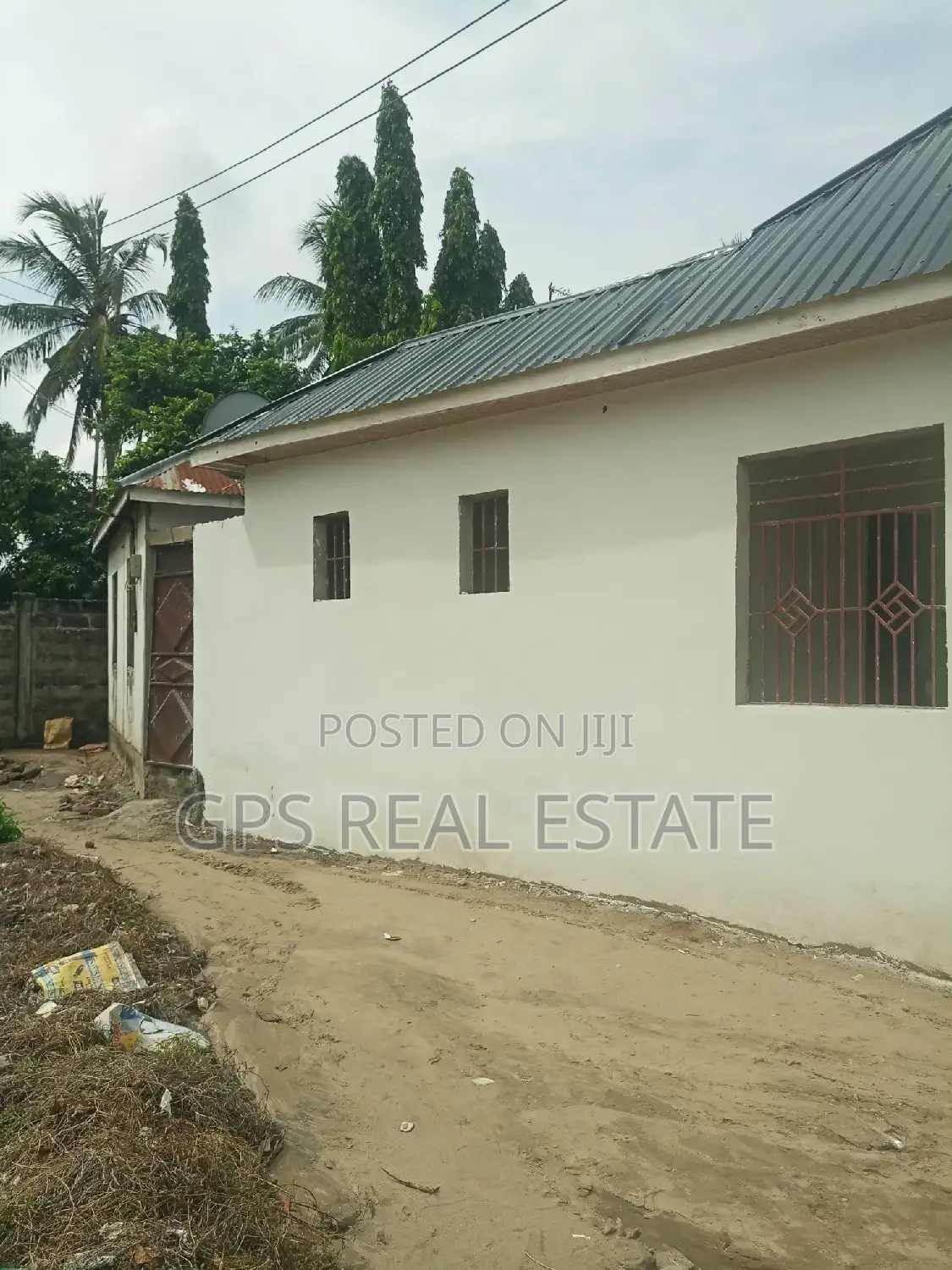 9bdrm Apartment in Mbagala Chamazi, Temeke for sale in Temeke
