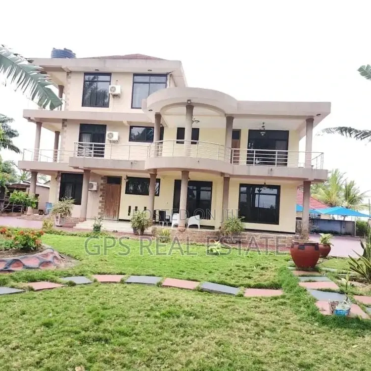 5bdrm Apartment in Geza Ulole, Kigamboni for sale in Kigamboni
