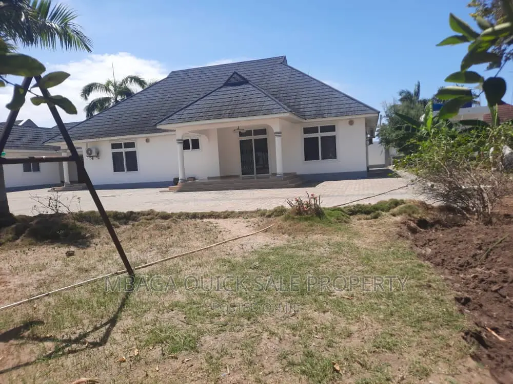 Furnished 3bdrm House in Ununio Beach, Kunduchi for rent in Kunduchi