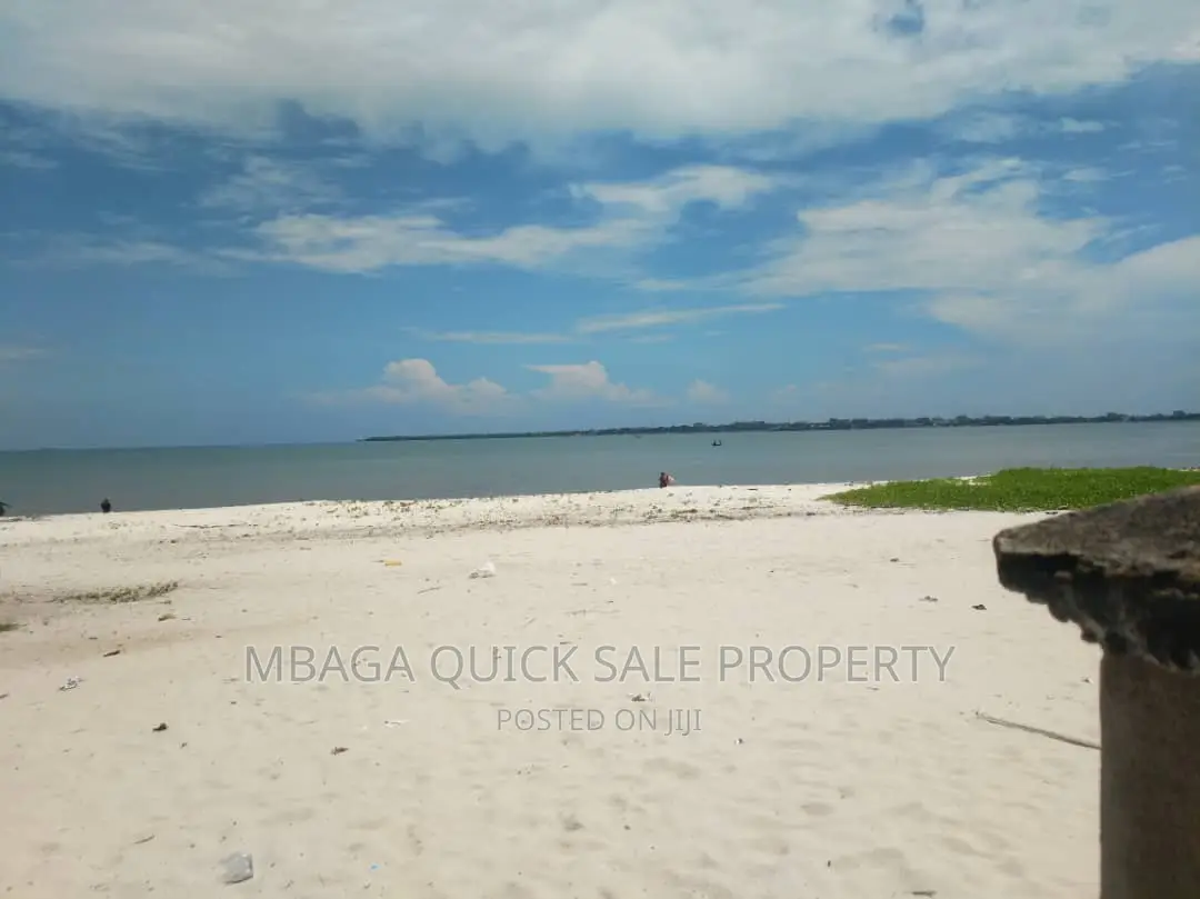 4bdrm House in Kawe  Beach for rent in Kawe