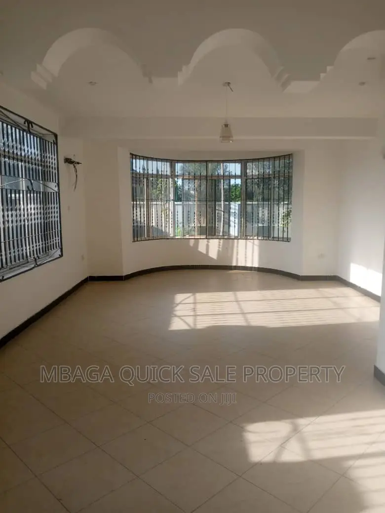 5bdrm House in Mbweni for rent in Mbweni