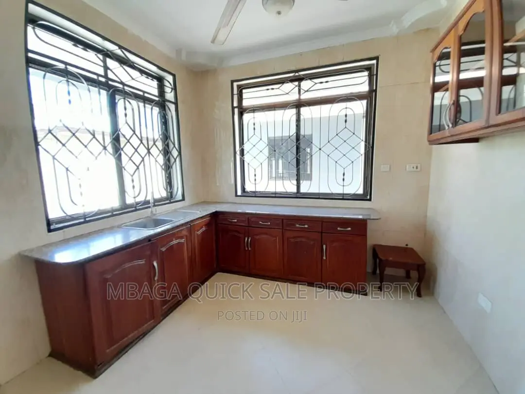 3bdrm House in Kigamboni Mjimwema for sale in Kigamboni
