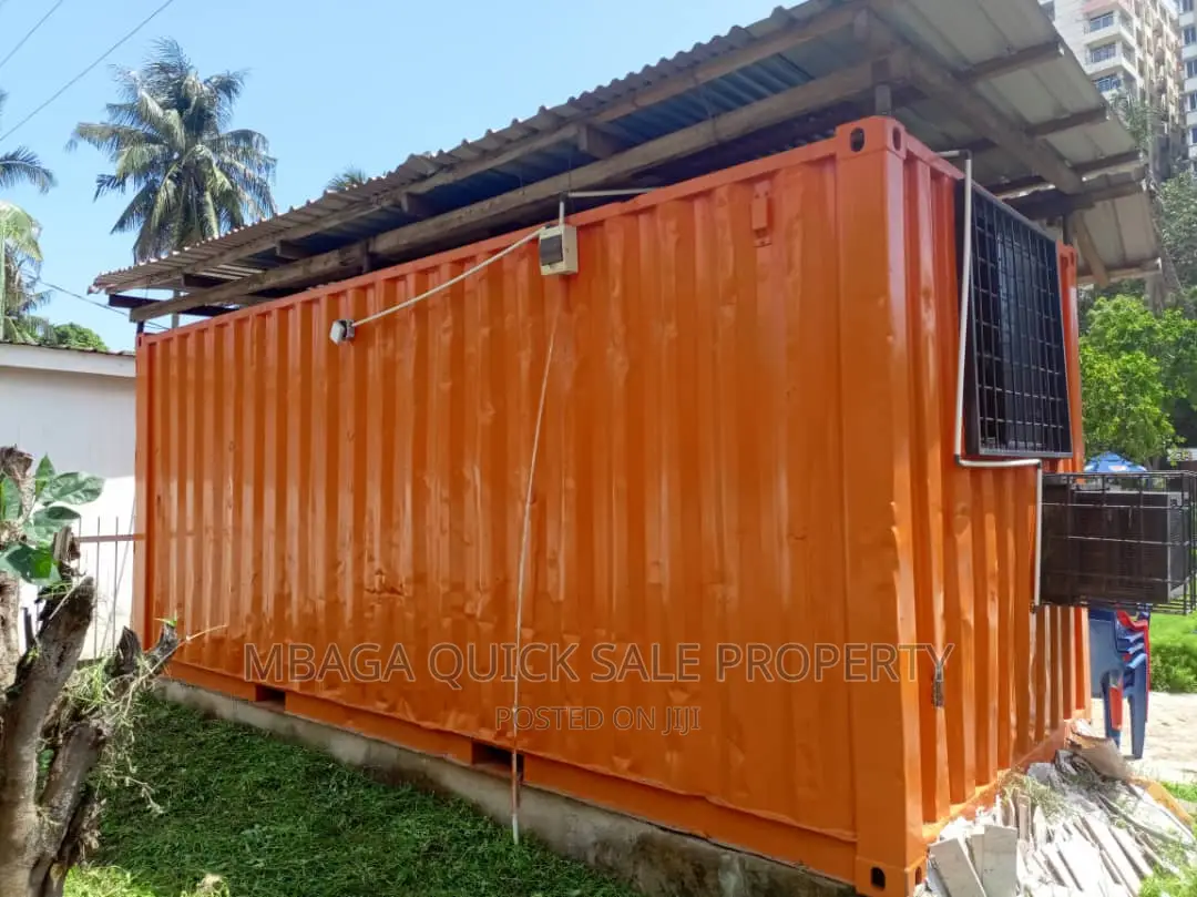 Contena Inauzwa in Kinondoni