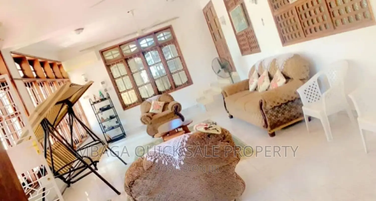 5bdrm House in Msasani Beach for sale in Msasani