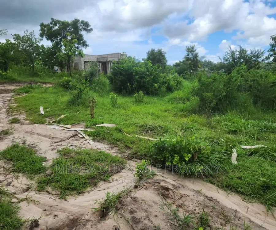 Plot Inauzwa Madale Mwisho in Bunju