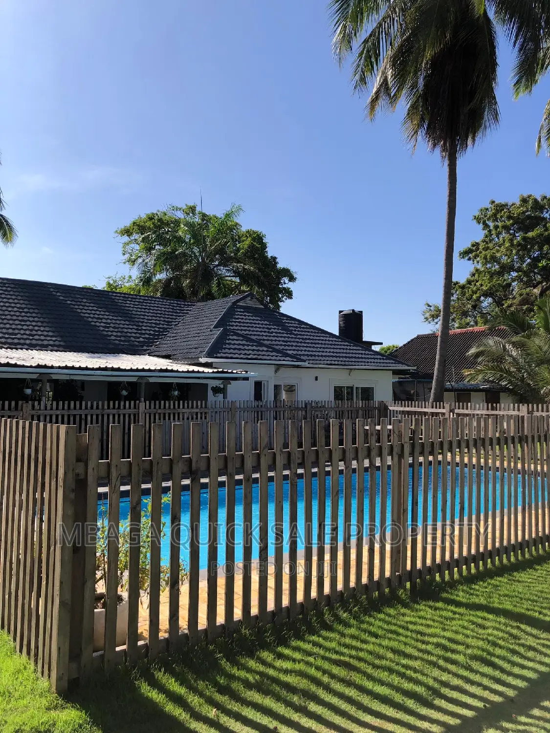 3bdrm House in Beach House for sale in Mbezi Beach