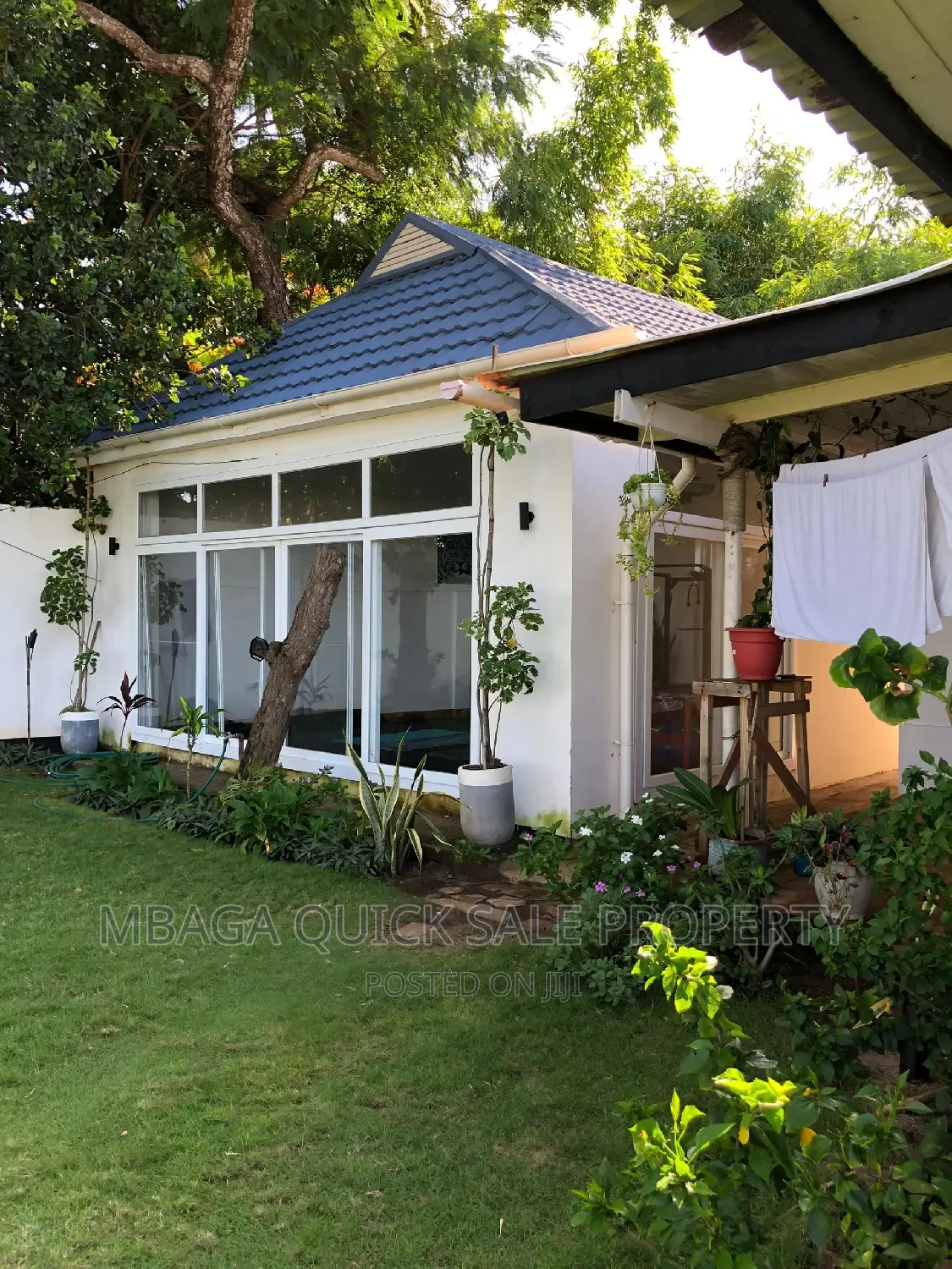 3bdrm House in Beach House for sale in Mbezi Beach