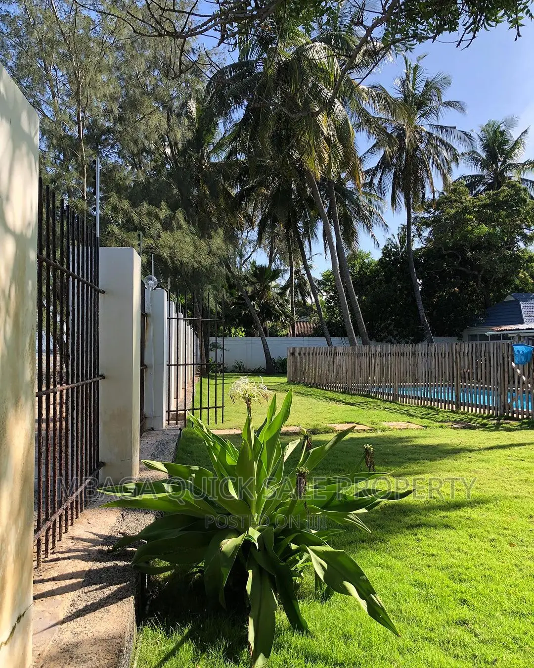 3bdrm House in Beach House  For for sale in Mbezi Beach