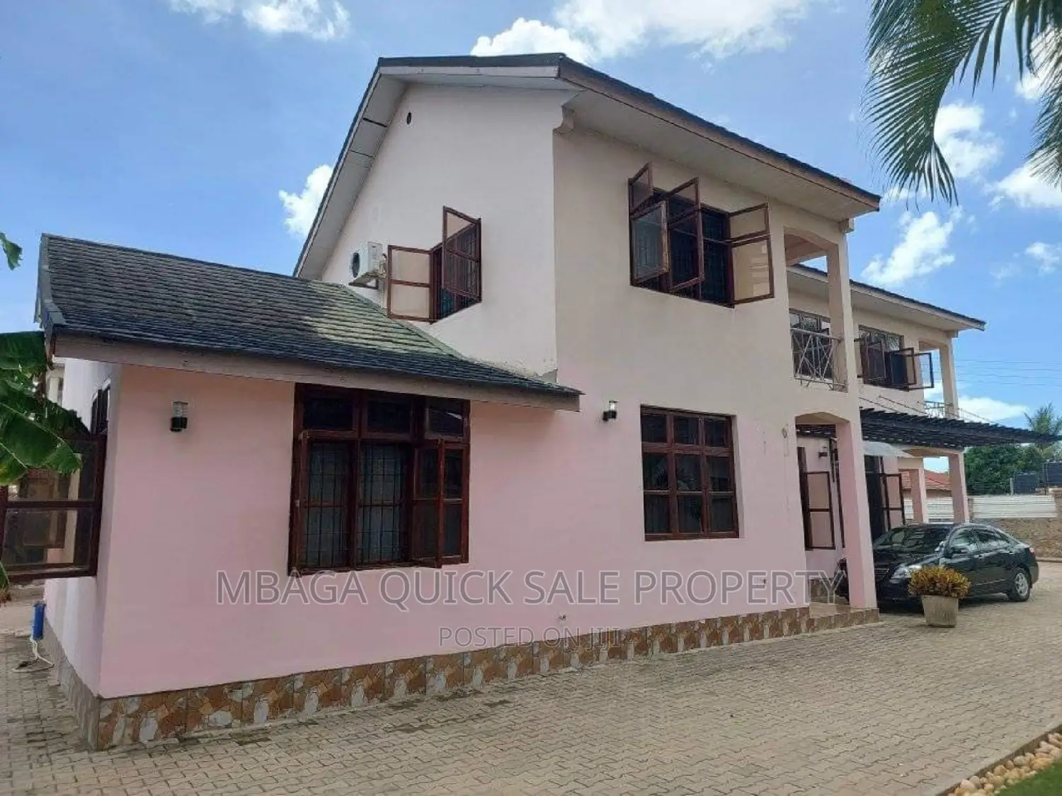 5bdrm House in Ununio, Bunju for sale in Bunju