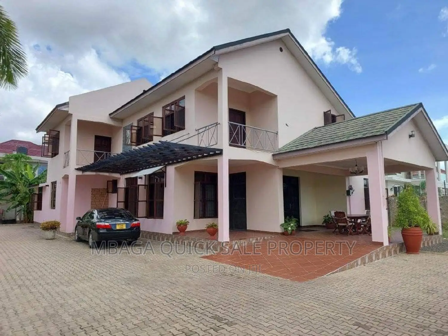5bdrm House in Ununio, Bunju for sale in Bunju