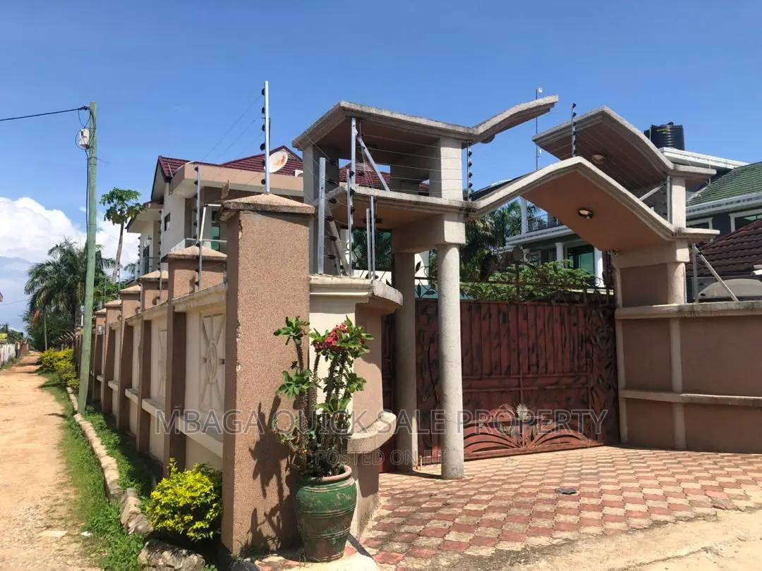 6bdrm House in Mbezi Beach for sale in Mbezi Beach