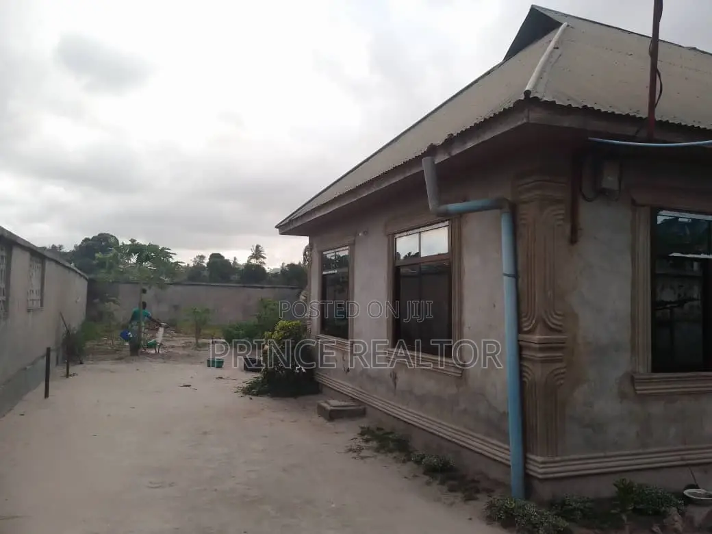 3bdrm House in Msongola, Ilala for sale in Ilala