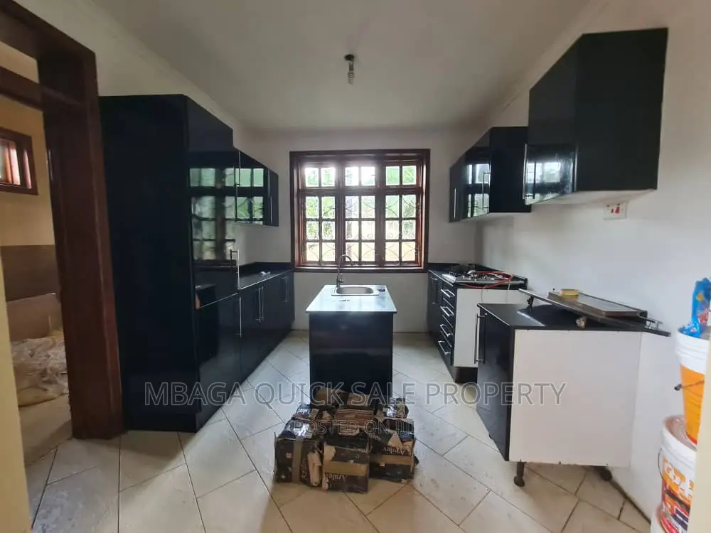 4bdrm House in Moshi for sale in Moshi Urban