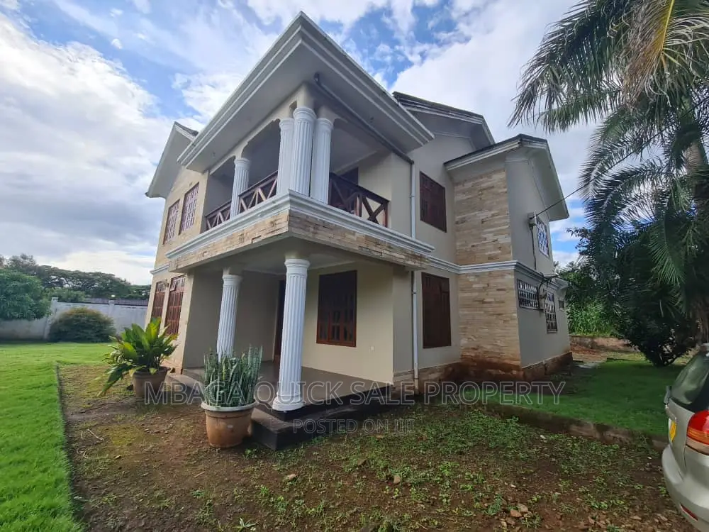 4bdrm House in Moshi for sale in Moshi Urban