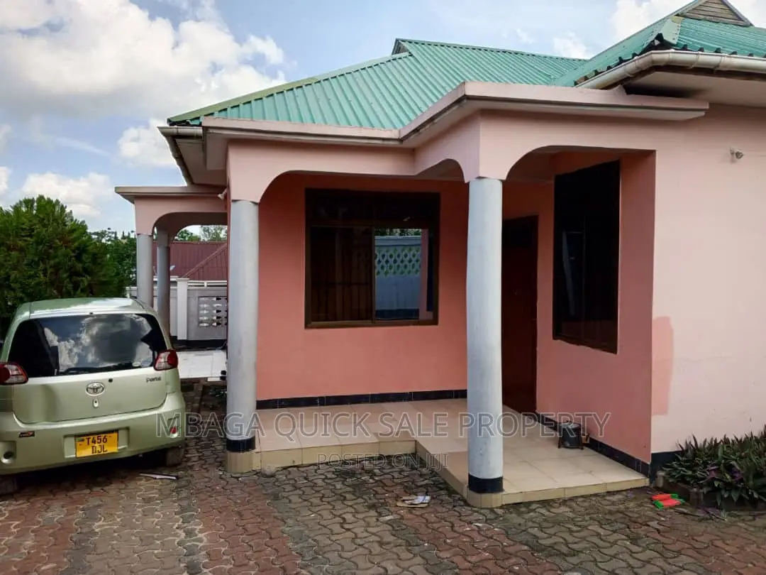 4bdrm House in Mbezi Kibamba for sale in Kibamba