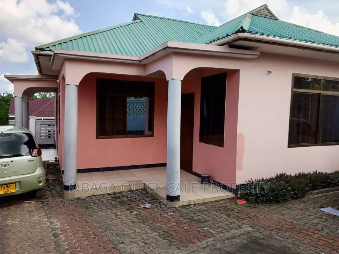 4bdrm House in Mbezi Kibamba for sale in Kibamba