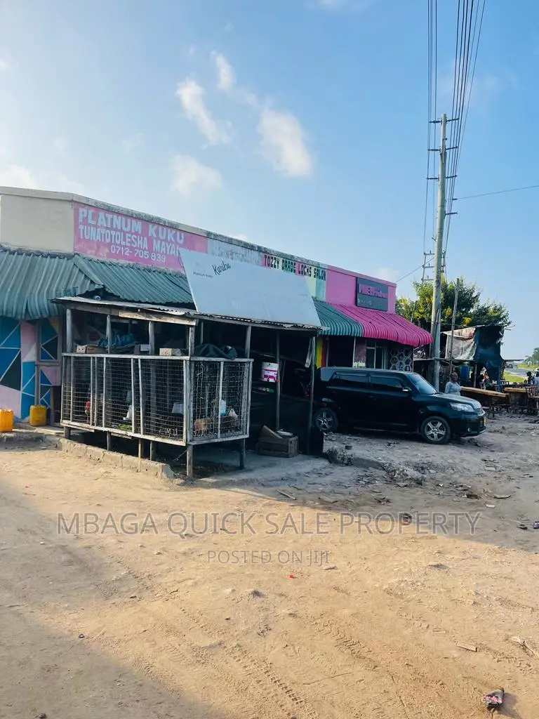 4bdrm House in Mwenge, Sinza for sale in Sinza