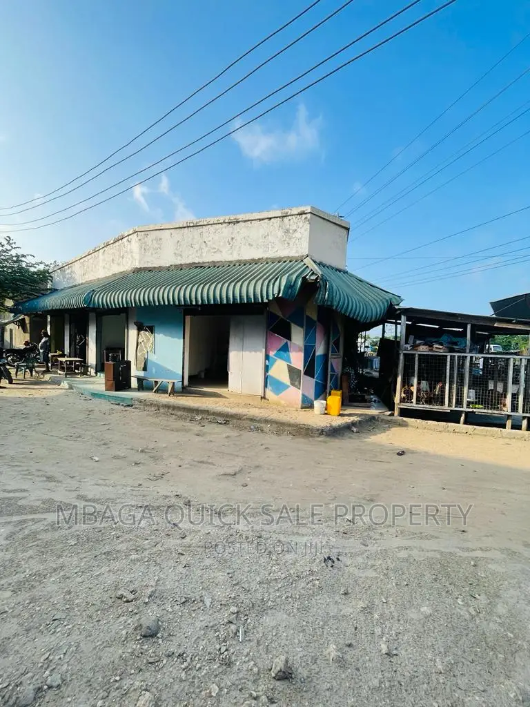 4bdrm House in Mwenge, Sinza for sale in Sinza