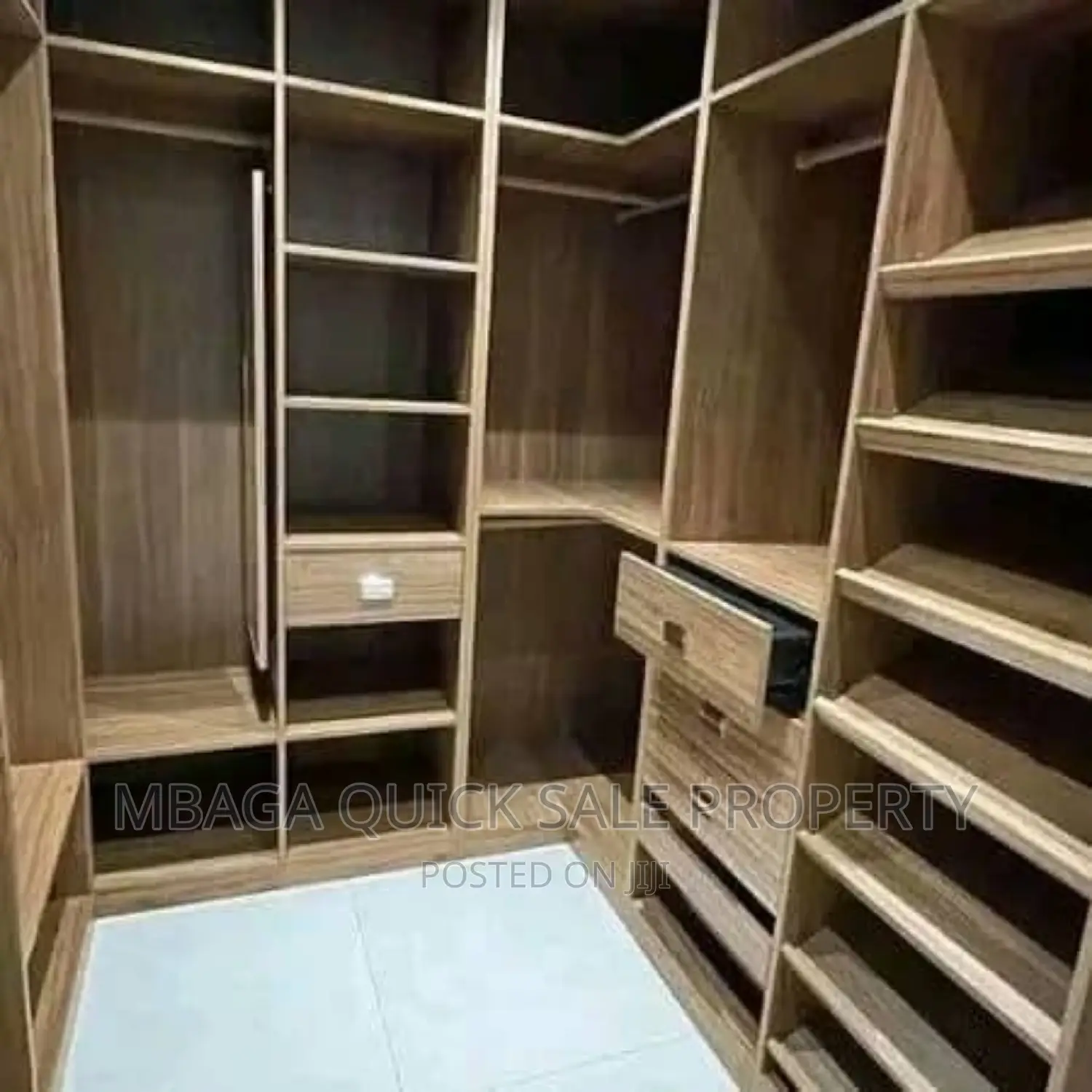 Furnished 4bdrm Apartment in Masaki  Peninsula for sale in Masaki