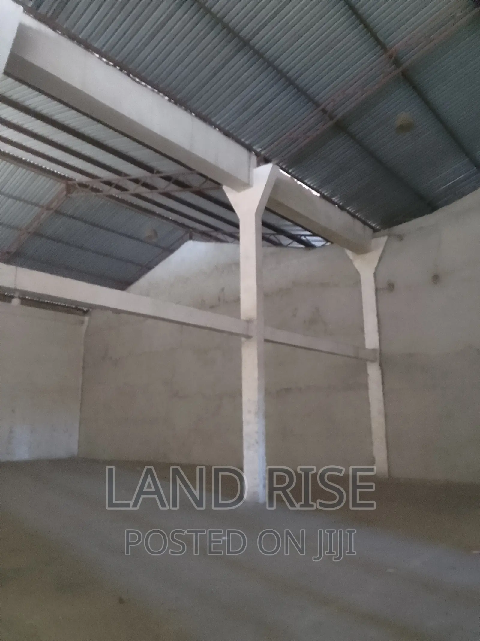 700 SQM Warehouse in Nyerere Road in Vingunguti