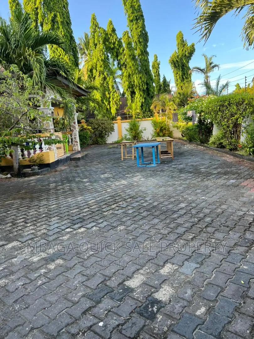 3bdrm House in Mbezi Beach Africana for rent in Mbezi Beach