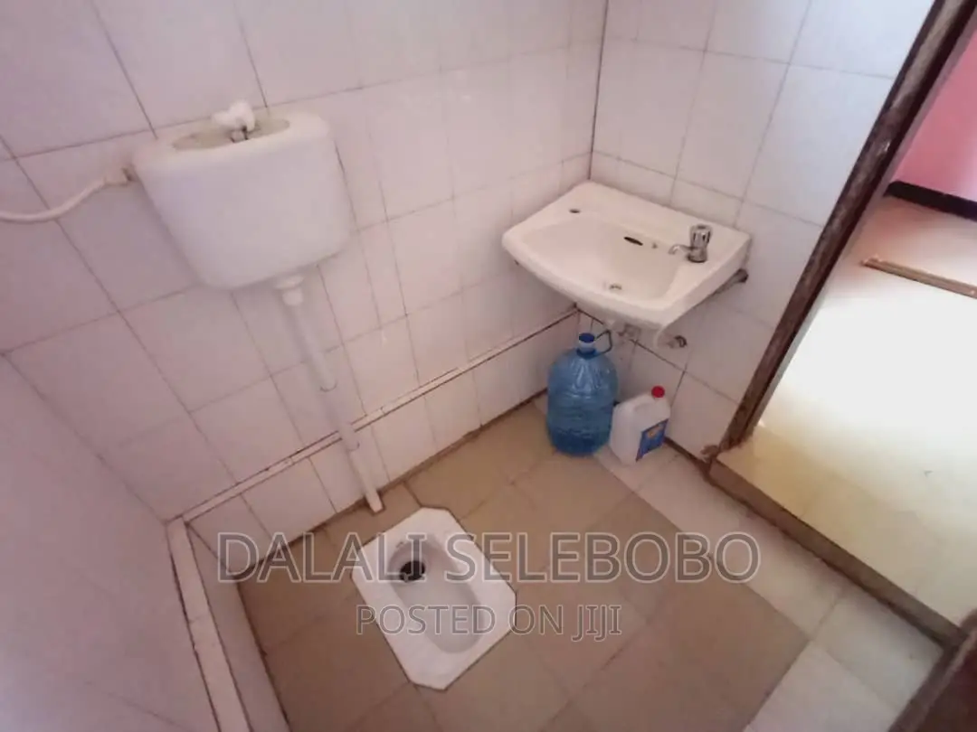 4bdrm Bungalow in Msasani for sale in Msasani