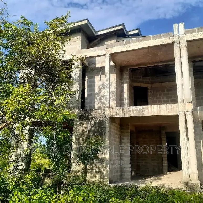 4bdrm Bungalow in Kerege, Kiromo for sale in Kiromo