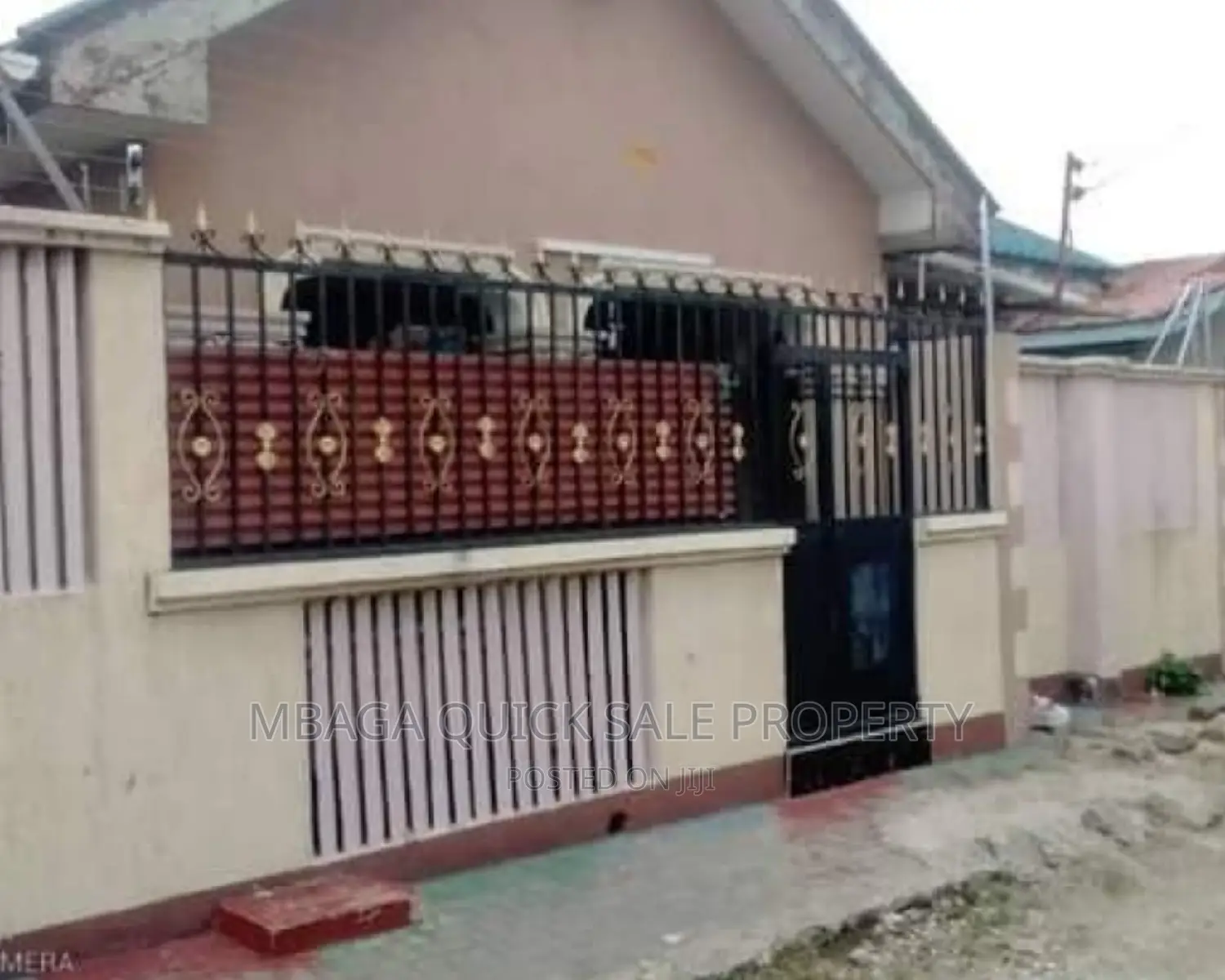 3bdrm House in Kinondoni Mkwajuni for sale in Kinondoni