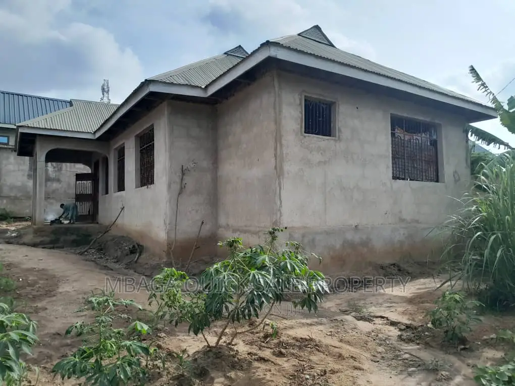 3bdrm Bungalow in Makabe, Mbezi for sale in Mbezi
