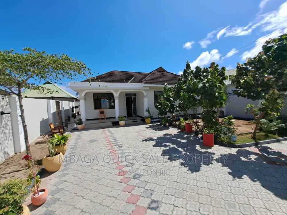 3bdrm House in Boko, Bunju for rent in Bunju