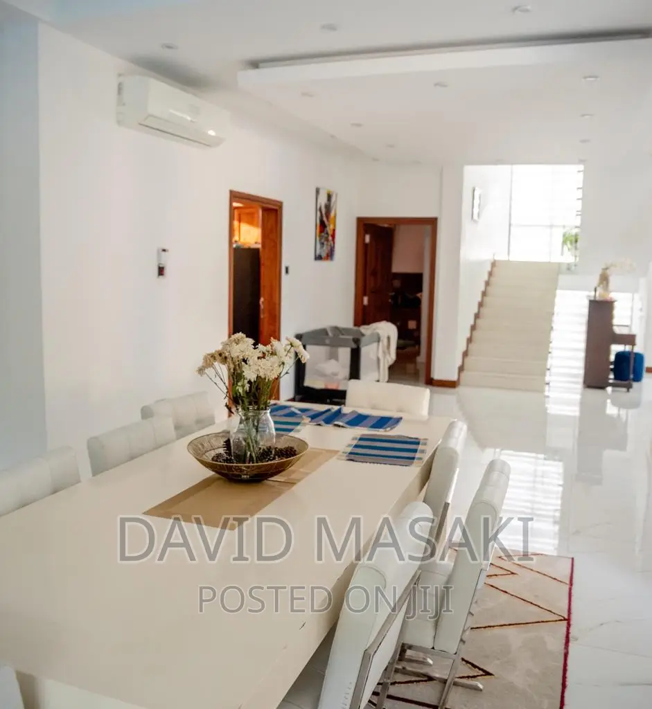 7bdrm Villa in Mansion, Ada Estate for rent in Ada Estate