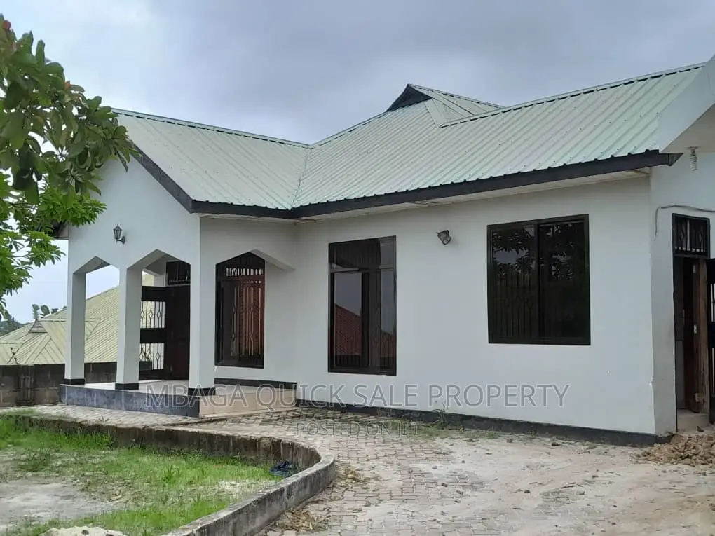 3bdrm House in Salasala Iptl, Mbezi for rent in Mbezi