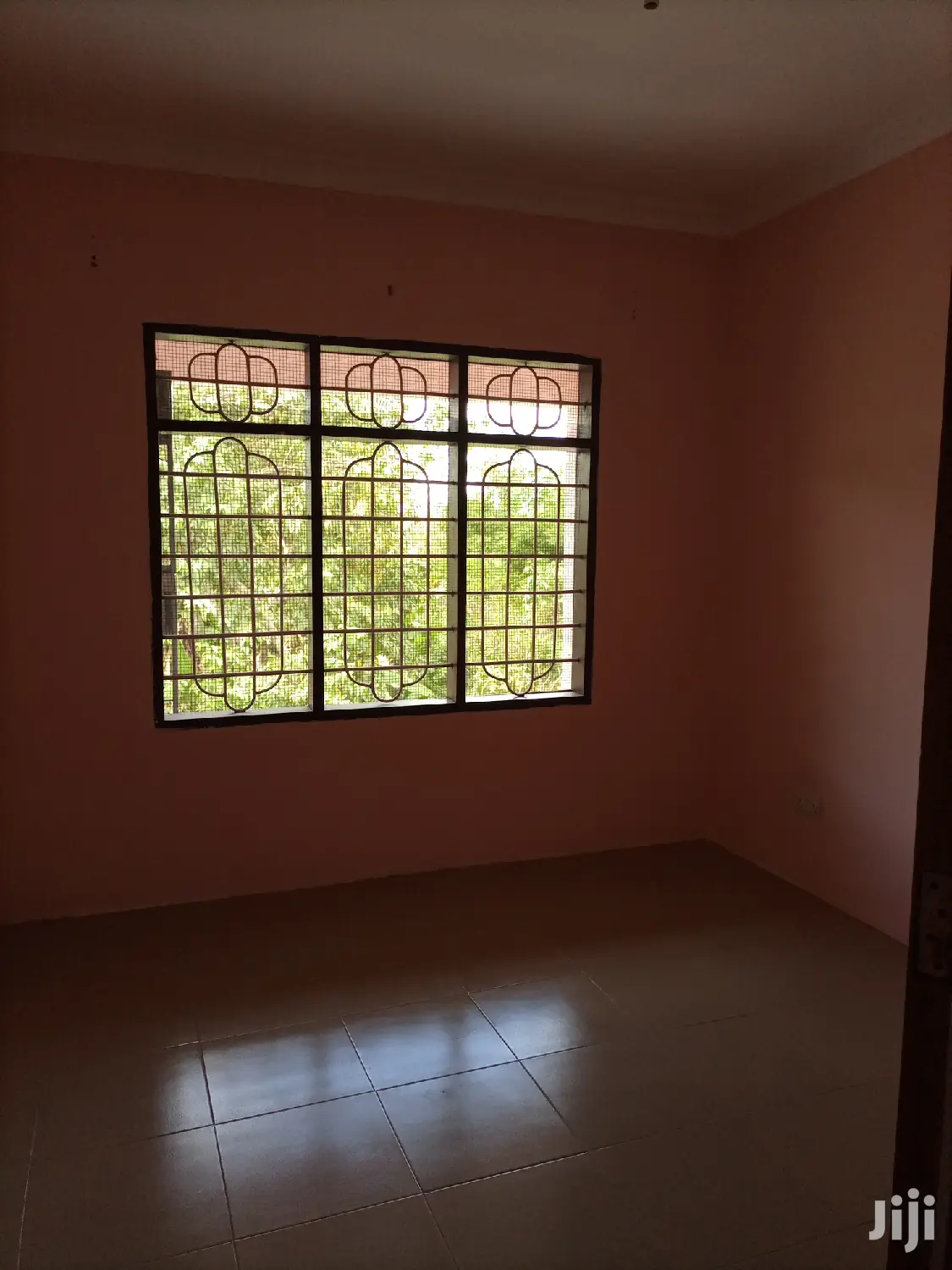 3 Bedroom, Master Na Public Toilet,Sebule, Dinning Na Jiko in Kinondoni