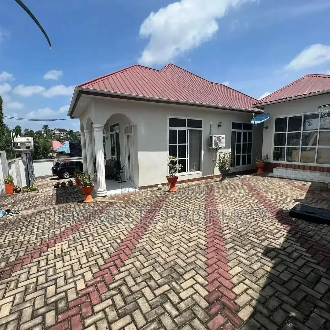3bdrm House in Mbezi Salasala, Kinondoni for sale in Kinondoni