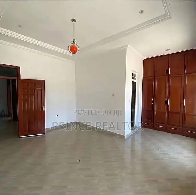3bdrm House in Mbweni, Kinondoni for sale in Kinondoni