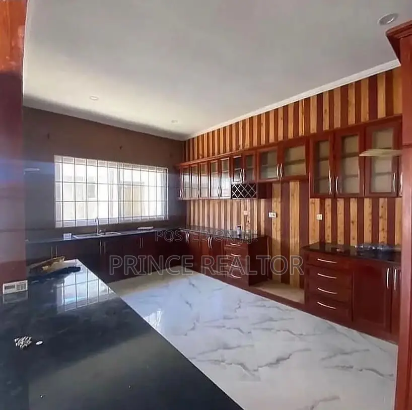 3bdrm House in Mbweni, Kinondoni for sale in Kinondoni