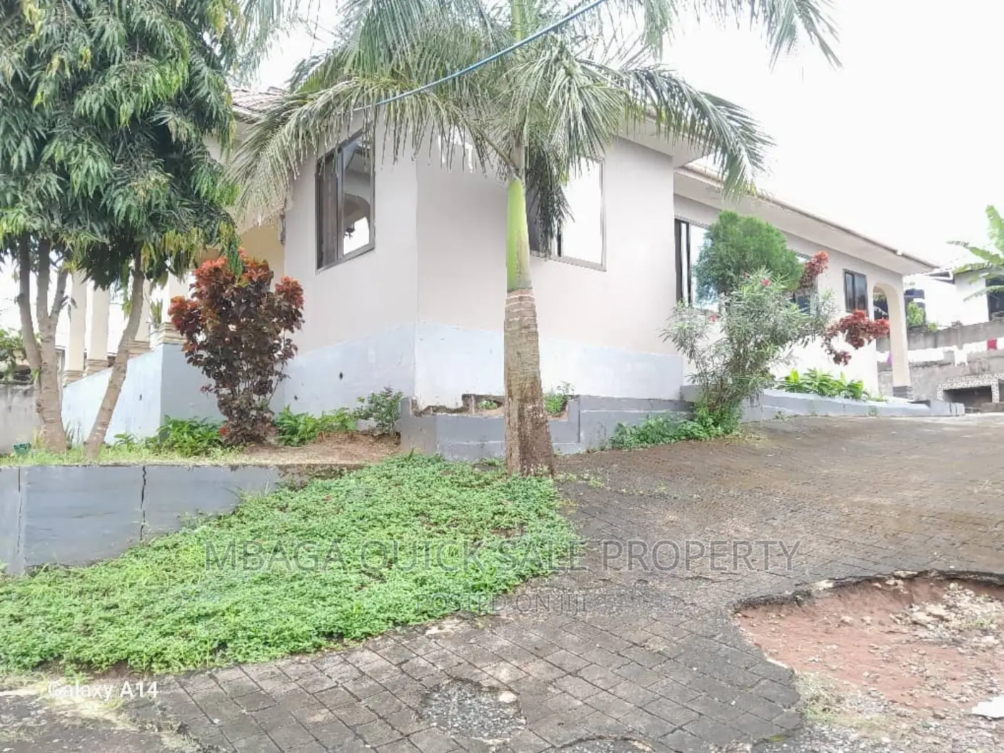 3bdrm House in Mbezi Luis for sale in Mbezi