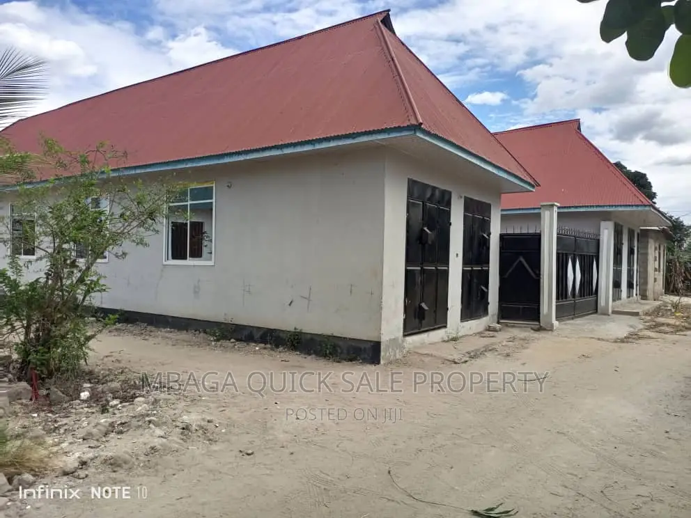 12bdrm House in Misewe, Mbagala for sale in Mbagala