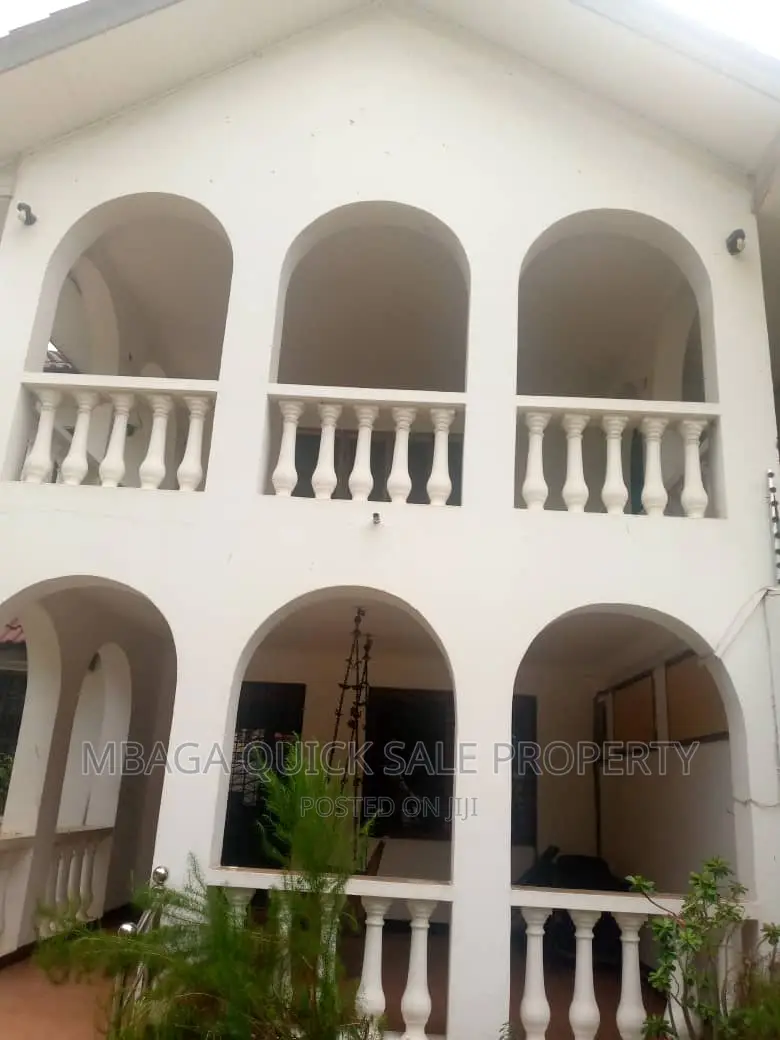 3bdrm House in Upanga for sale in Upanga West
