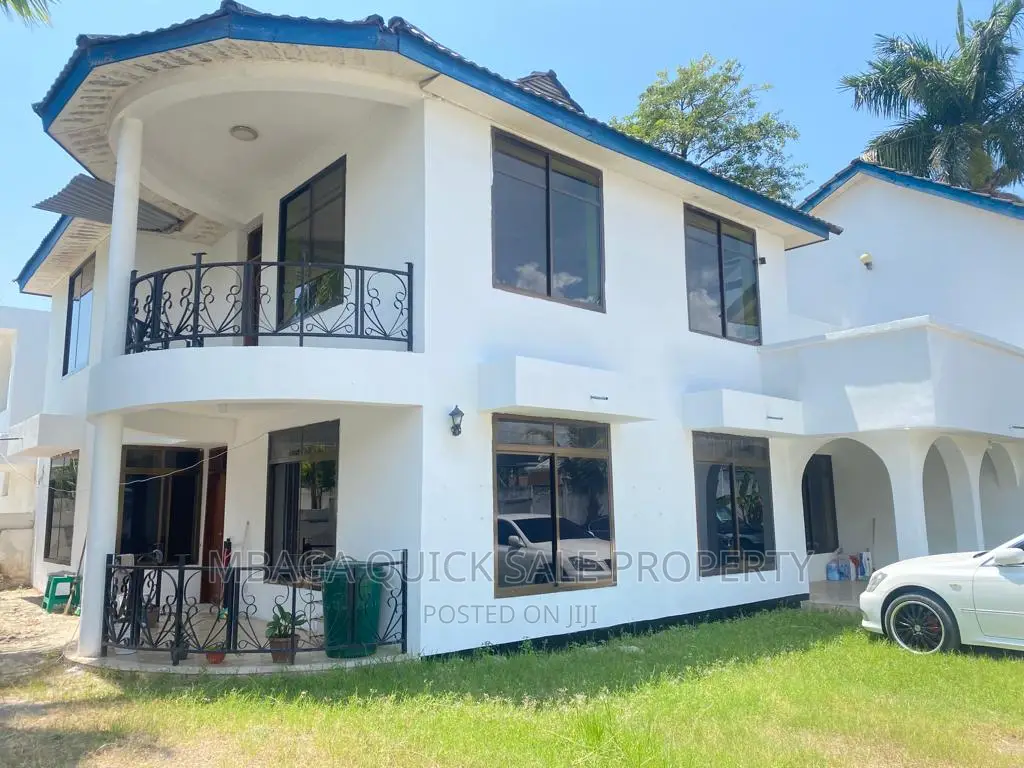 7bdrm House in Mikocheni Kwa for sale in Mikocheni