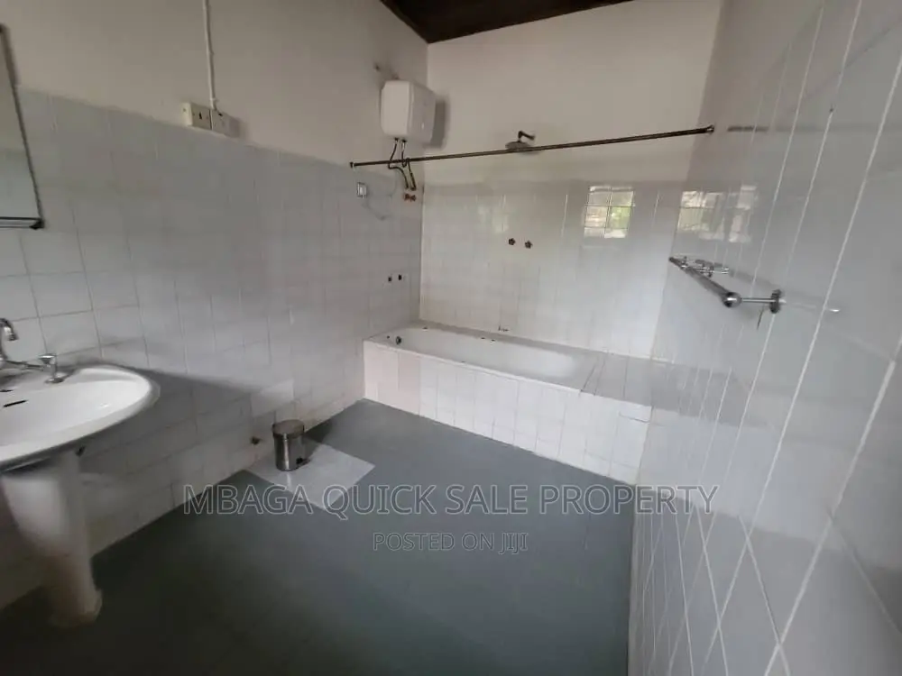 3bdrm House in Mbezi Beach for rent in Mbezi Beach